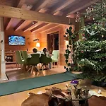 Panoramagemach Naehe Stuhleck, Semmering, Schneeberg Und Rax Chalet *