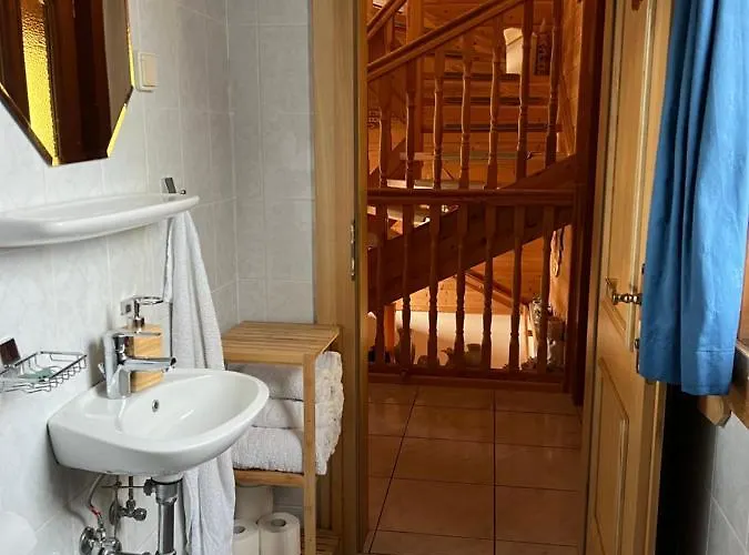 Skigebiete Stuhleck Und Semmering,wandergebiete Schneeberg Und Rax * Neunkirchen