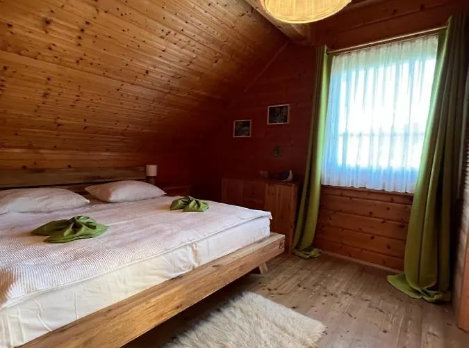 Skigebiete Stuhleck Und Semmering,wandergebiete Schneeberg Und Rax * Neunkirchen