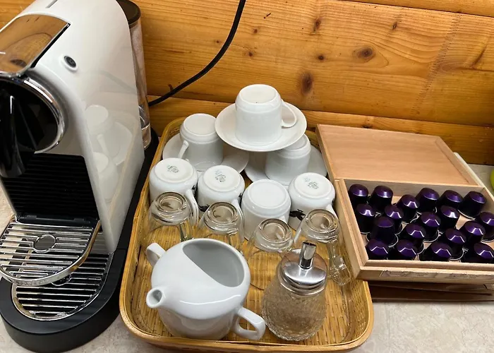 Skigebiete Stuhleck Und Semmering,wandergebiete Schneeberg Und Rax